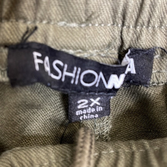 - Fashion Nova Block it Out Cargo Joggers - Picture 8 of 12